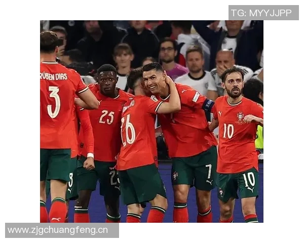 门德斯与亚马尔对决不断23岁身价7000万欧再夺MVP 门德斯与亚马尔对决不断23岁身价7000万欧再夺MVP