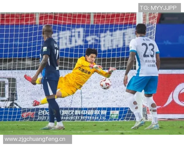 三镇门将郭嘉宇专注防守表现强调团队胜利的重要性
