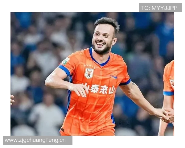 卡扎伊什维利与妻子共享东京之旅美好时光尽显劳逸结合生活态度