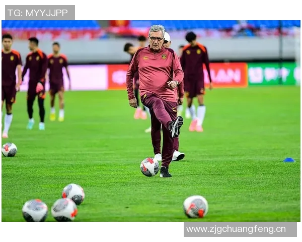 伊万谈国足战术革新：单后腰布局引领现代足球新趋势