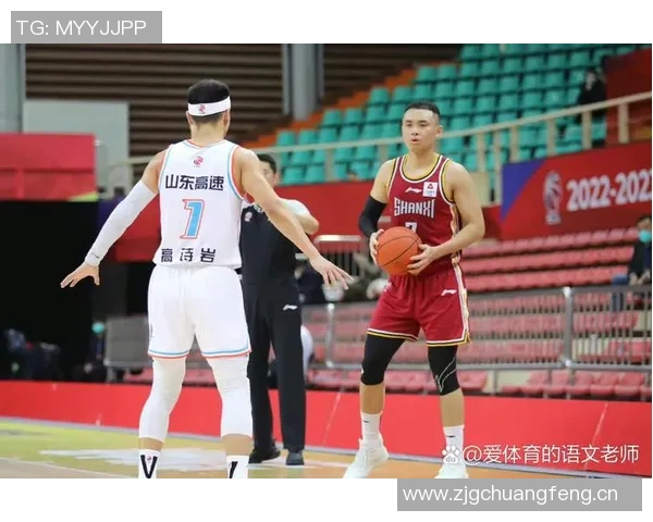 莫布里展现全能进攻能力接队友传球后外线三分精准命中 莫布里展现全能进攻能力接队友传球后外线三分精准命中