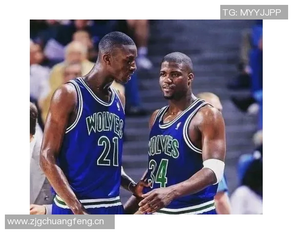 加内特透露与文班深入探讨攻防技巧与心态调整未涉及垃圾话内容 加内特透露与文班深入探讨攻防技巧与心态调整未涉及垃圾话内容